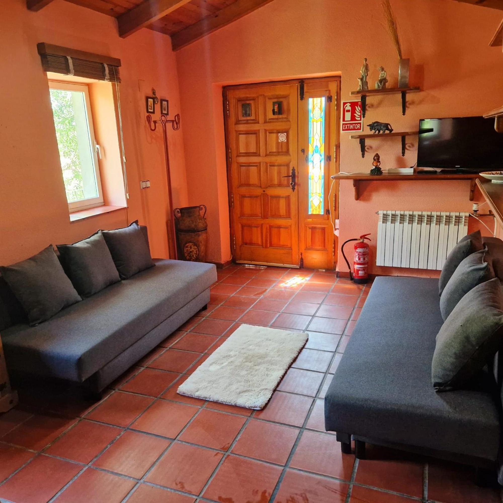 Casa Rural sobre el Rio y con Piscina Huerta  Exterior foto
