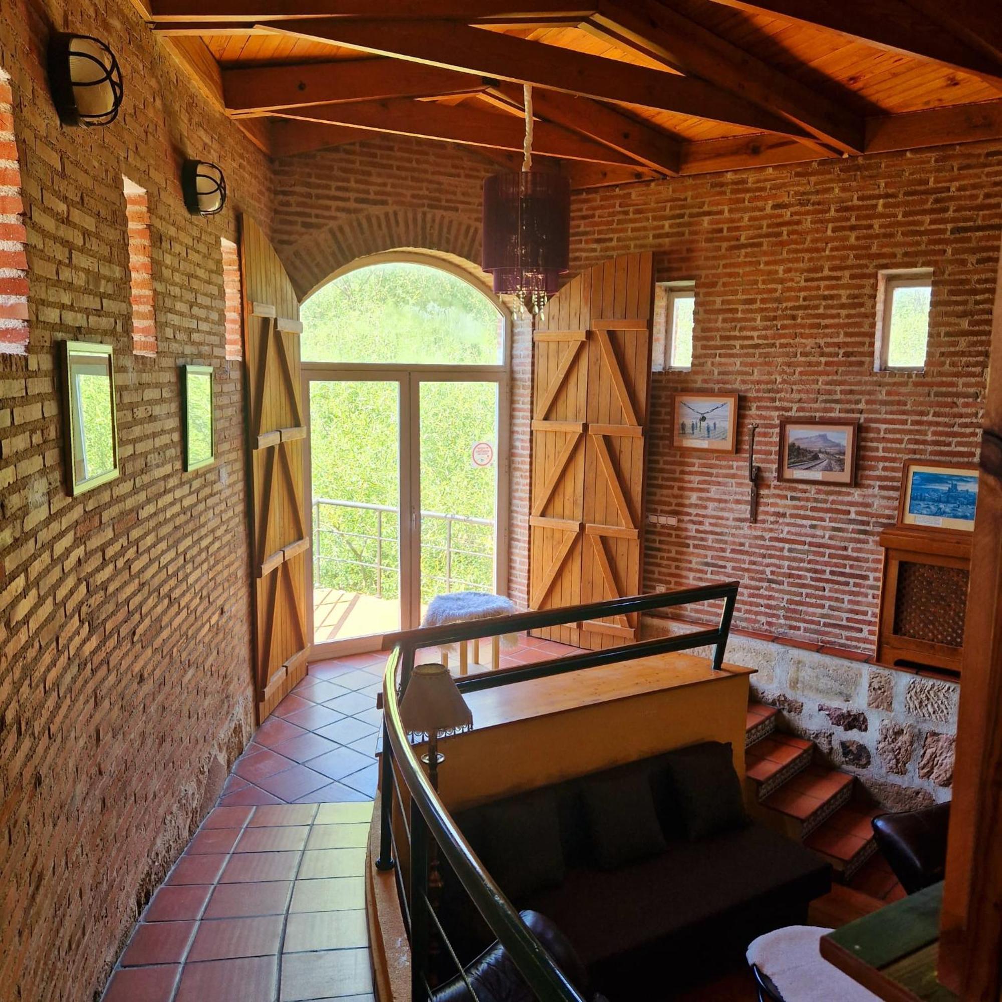 Casa Rural sobre el Rio y con Piscina Huerta  Exterior foto