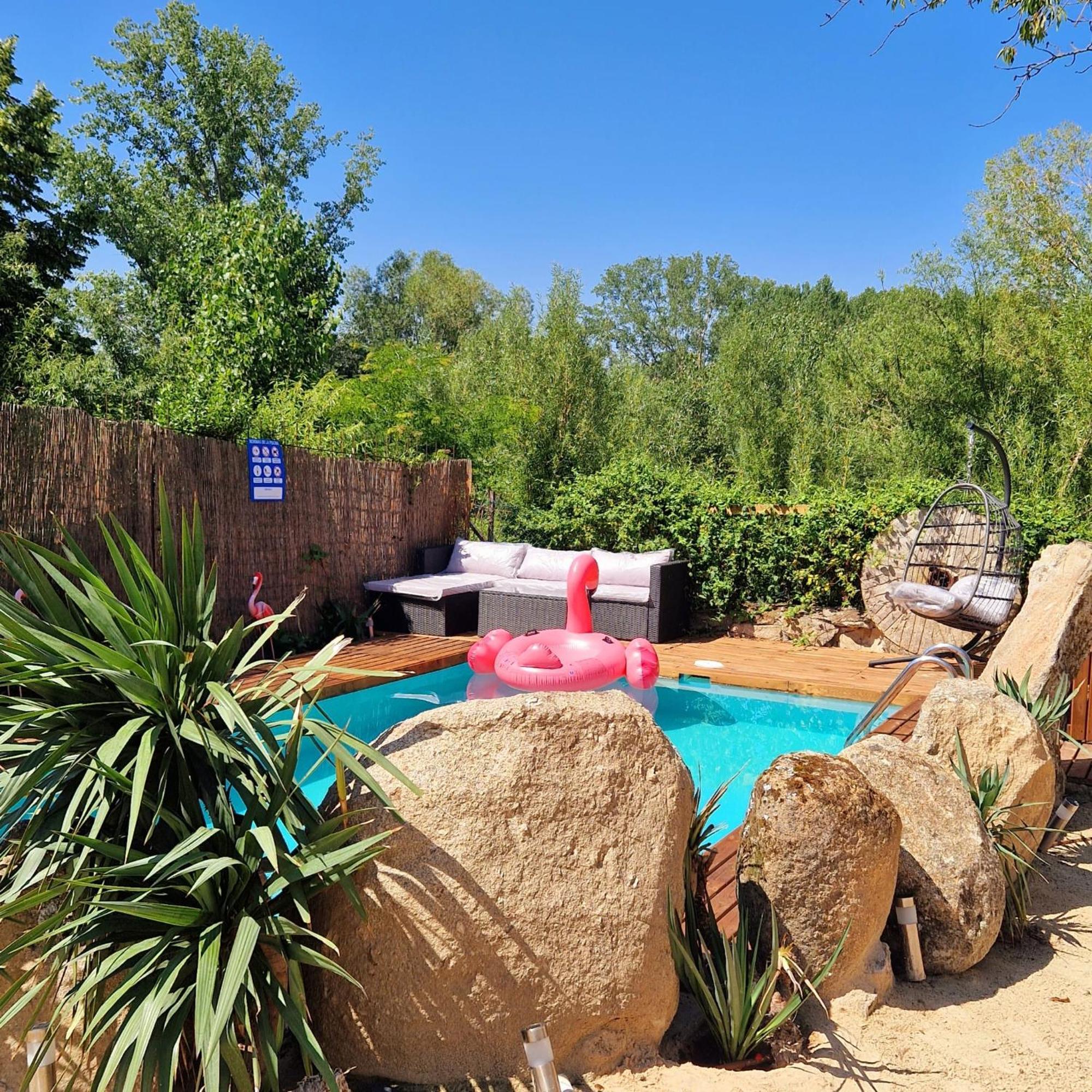 Casa Rural sobre el Rio y con Piscina Huerta  Exterior foto