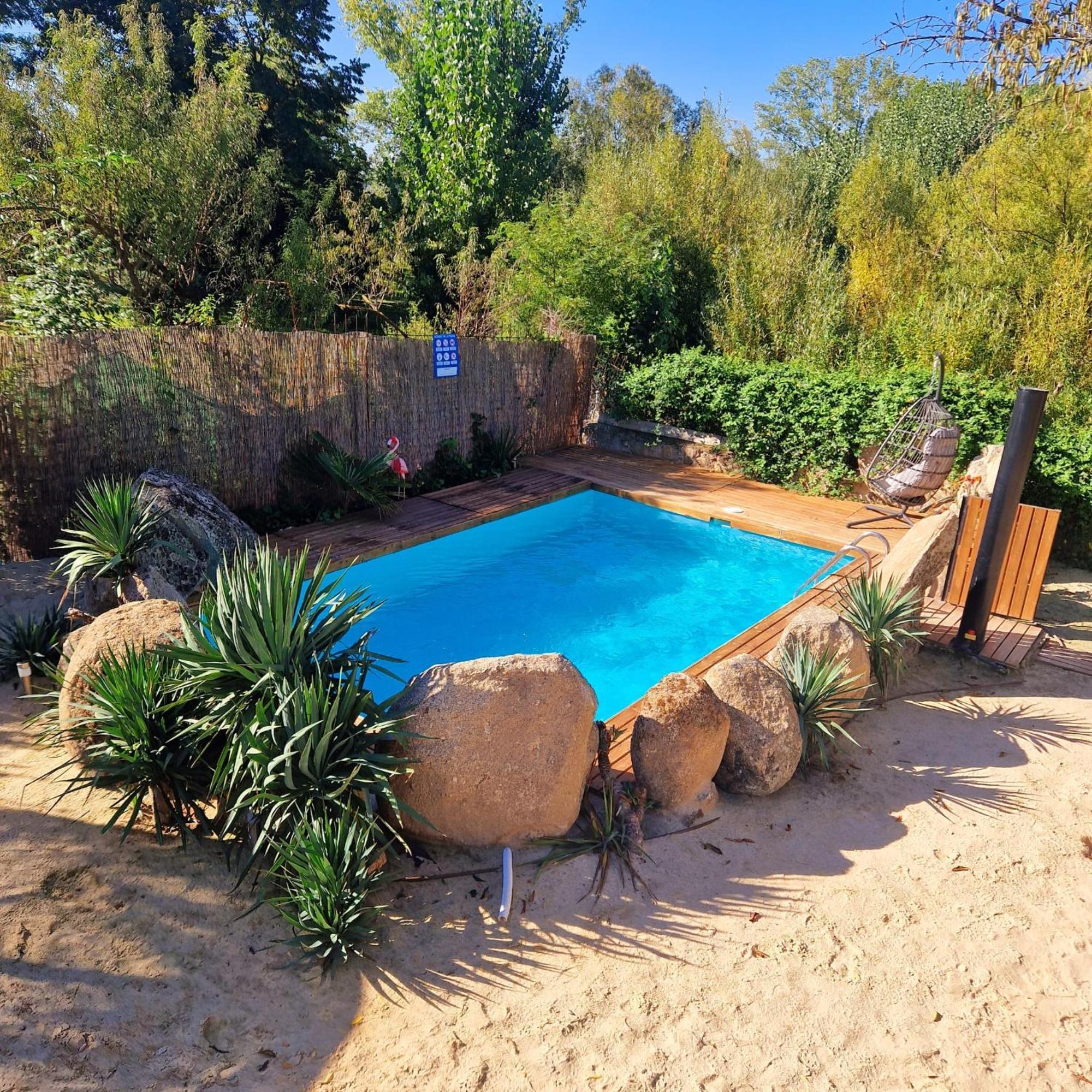Casa Rural sobre el Rio y con Piscina Huerta  Exterior foto